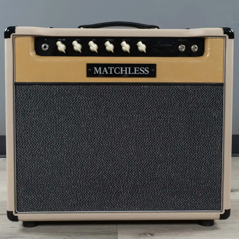 Matchless Laurel Canyon Reverb 20-Watt 1x12Tube Guitar Combo Amp, Custom Cream / Silver / Elk Best Seller