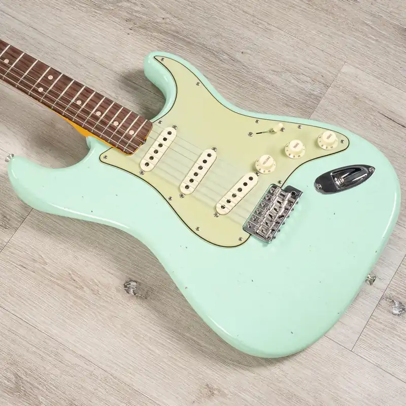 Fender Custom Shop 1963 Stratocaster Journeyman Relic Closet Classic Guitar, Surf Green New Arrival