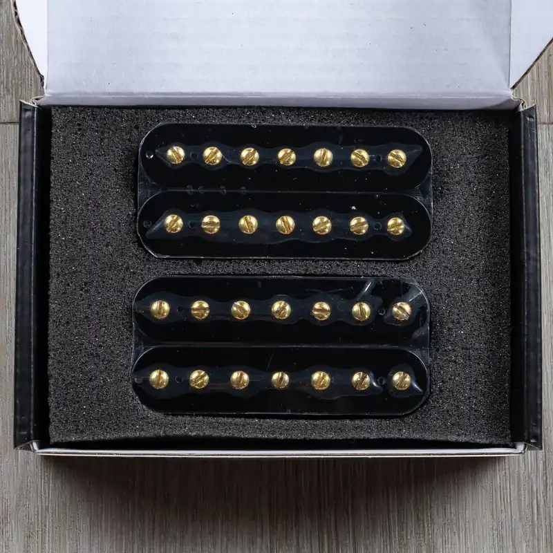 Top Pick Guitarmory Minuteman 7-String Humbucker Guitar Pickup Set, Black w/ Gold Poles