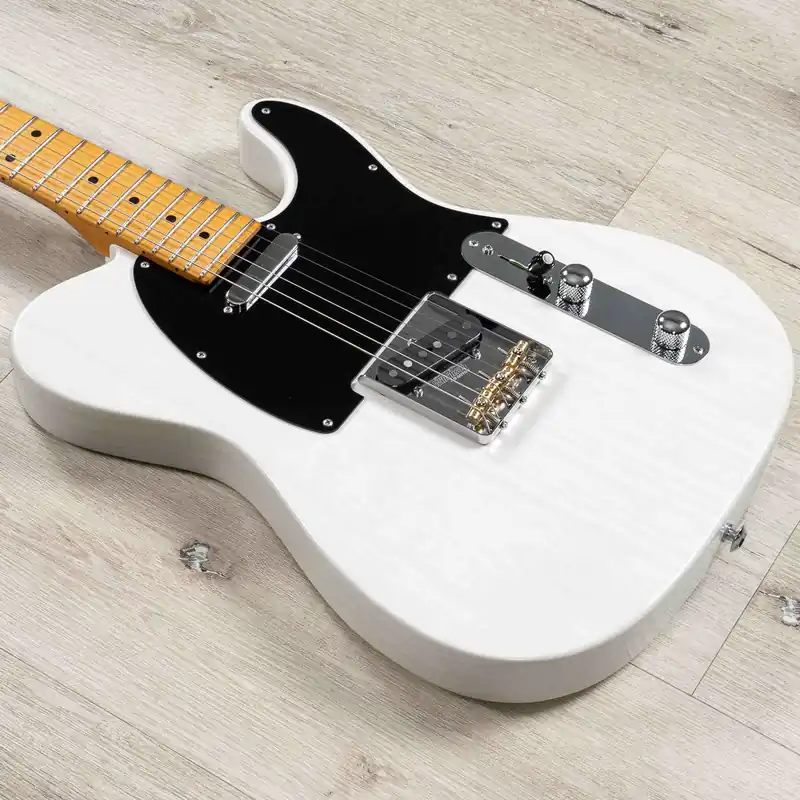 Suhr Classic T Antique Guitar, Maple Fretboard, Wilkinson Bridge, Trans White Top Pick