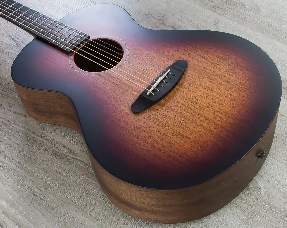 Breedlove USA Concert Fire Light E Mahogany Acoustic-Electric Guitar with Case Professional Grade