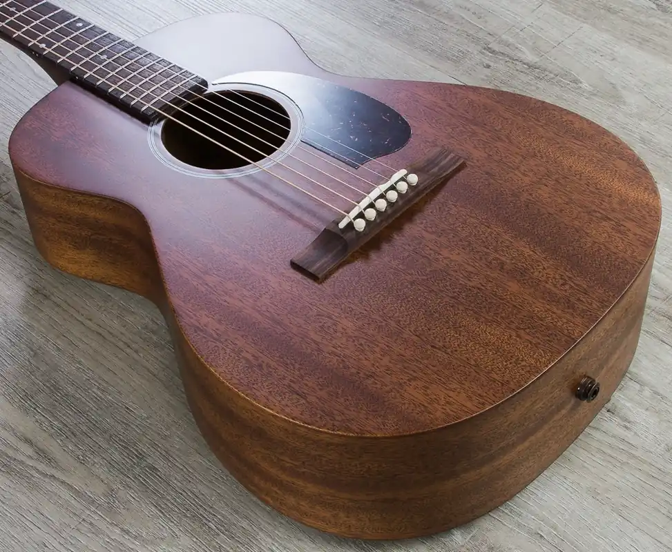 Guild M-20E Concert Acoustic-Electric Guitar, LR Baggs Pickup, Hardshell Case - Natural Popular