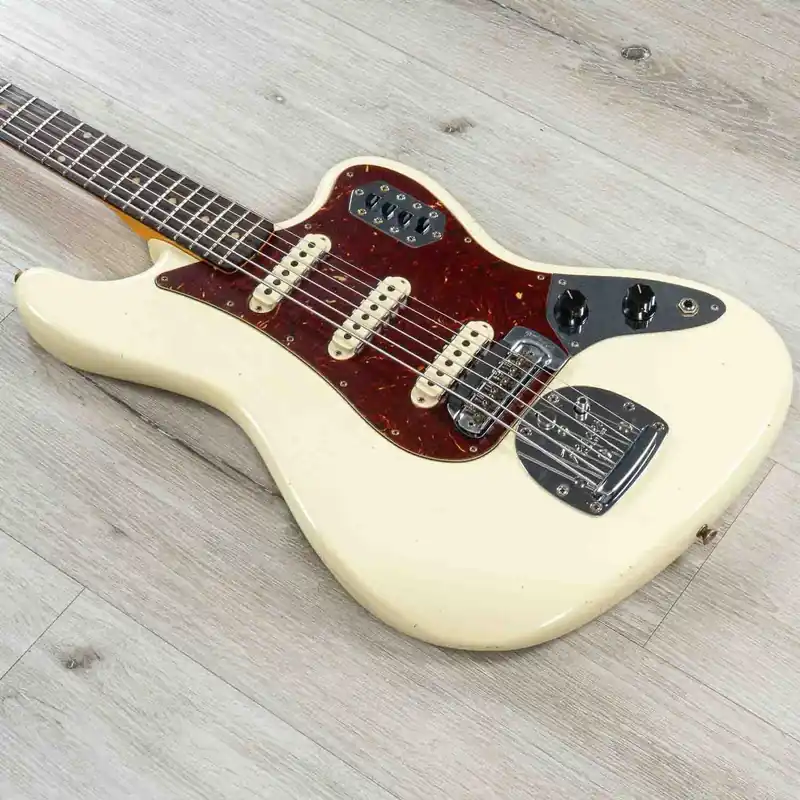 Fender Custom Shop Bass VI Journeyman Relic Guitar, Rosewood Fretboard, Vintage White Bargain
