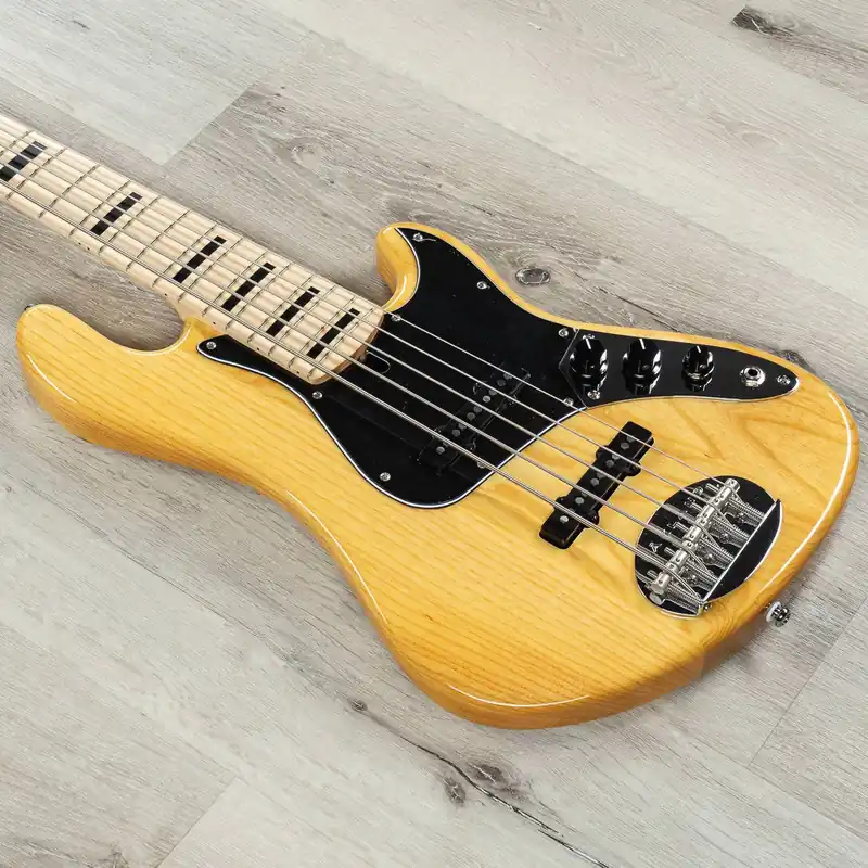 Lakland Skyline Series Darryl Jones DJ-5 5-String Bass, Maple Fretboard, Natural Money Back Guarantee