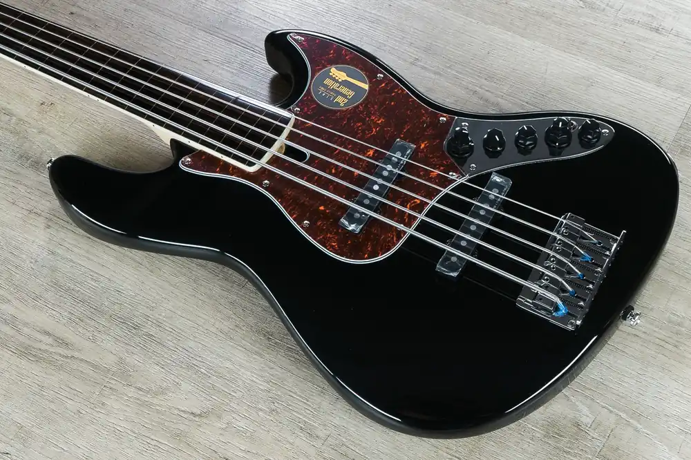 Sire Marcus Miller V7 5-String 2nd Gen Bass, Alder Body, Fretless, BK, Black Holiday Sale