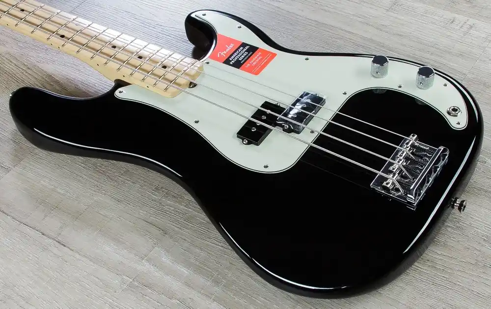 Price Cut Fender American Pro Precision Bass, Maple Fingerboard, Hard Case - Black