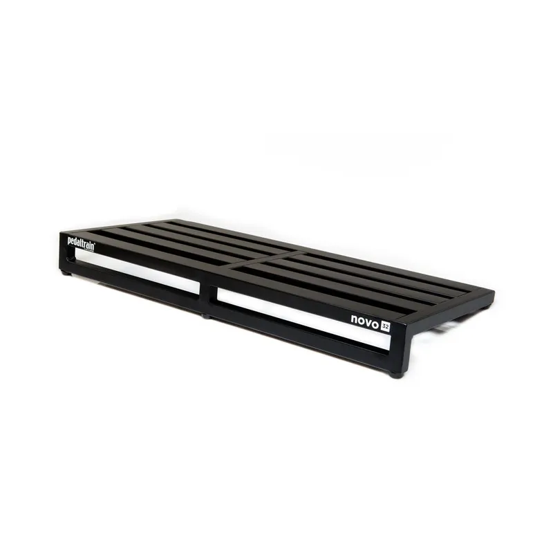 Weekend Sale Pedaltrain Novo 32 Pedalboard with Soft Case