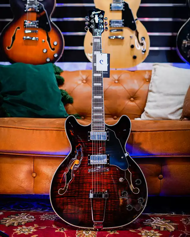 Last Chance Grote "335-02" Series Trapeze Bridge Hollow Body Electric Guitar in Brown Burst